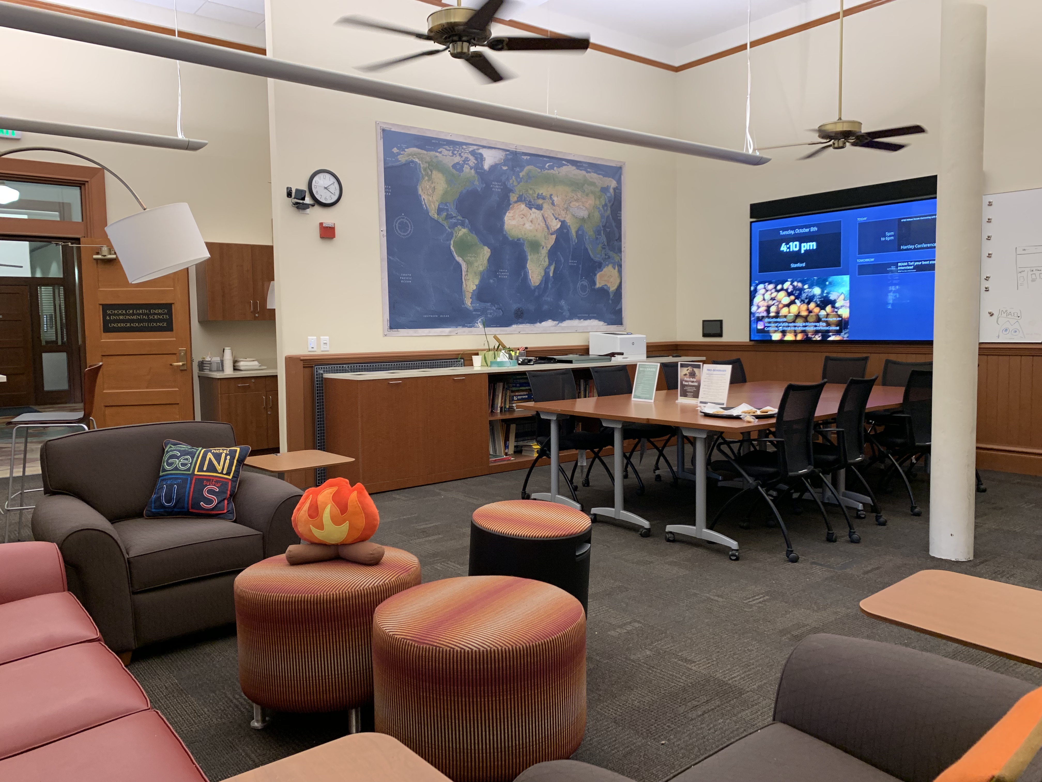 Room Student Lounge